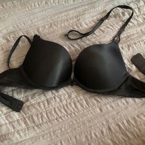 Victoria’s Secret Bombshell Plunge Bra